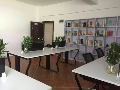 三亞海眾教育咨詢 點亮未來，規劃啟航